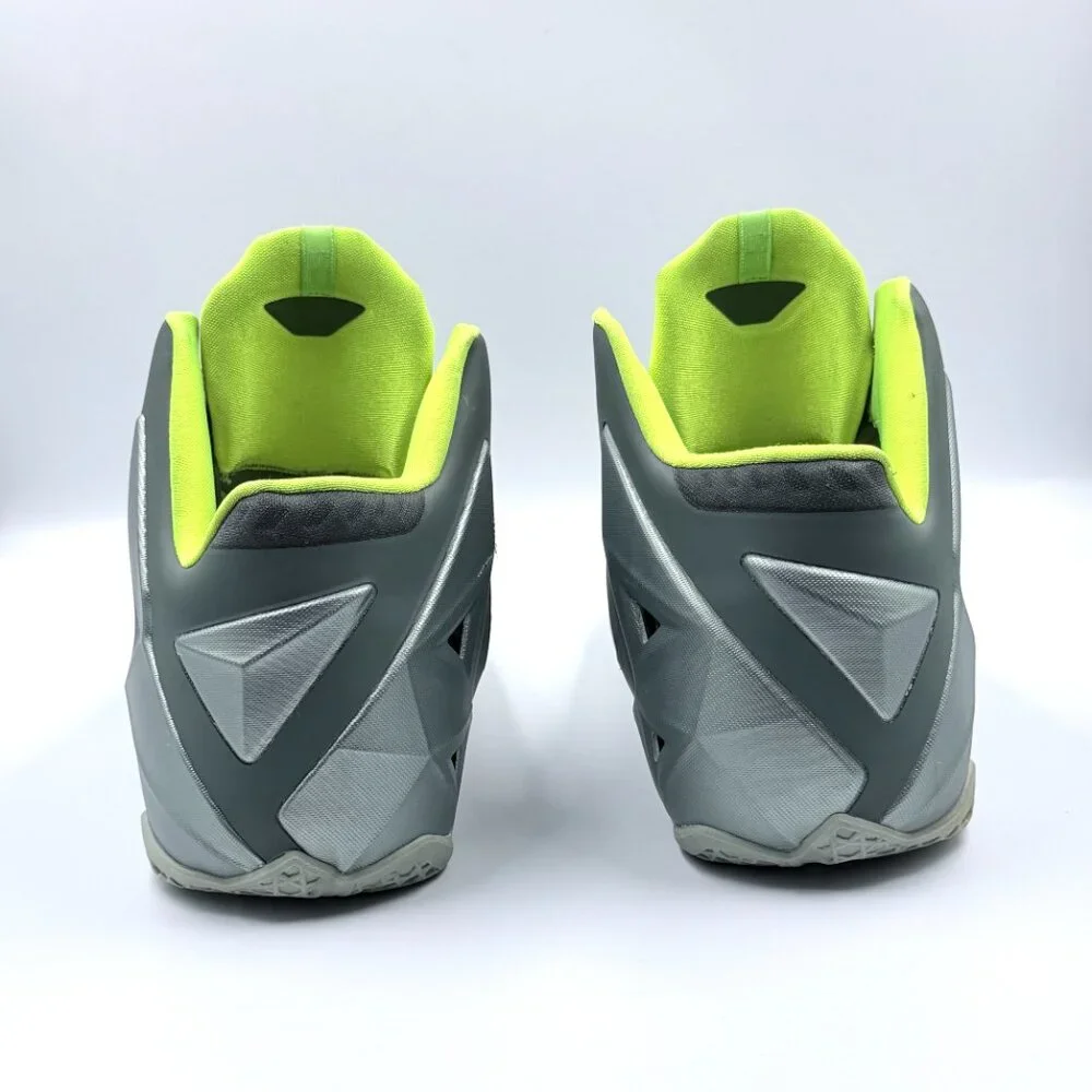Nike style size items